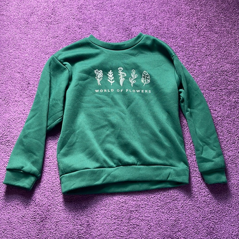 Green SHEIN crew neck. Size medium